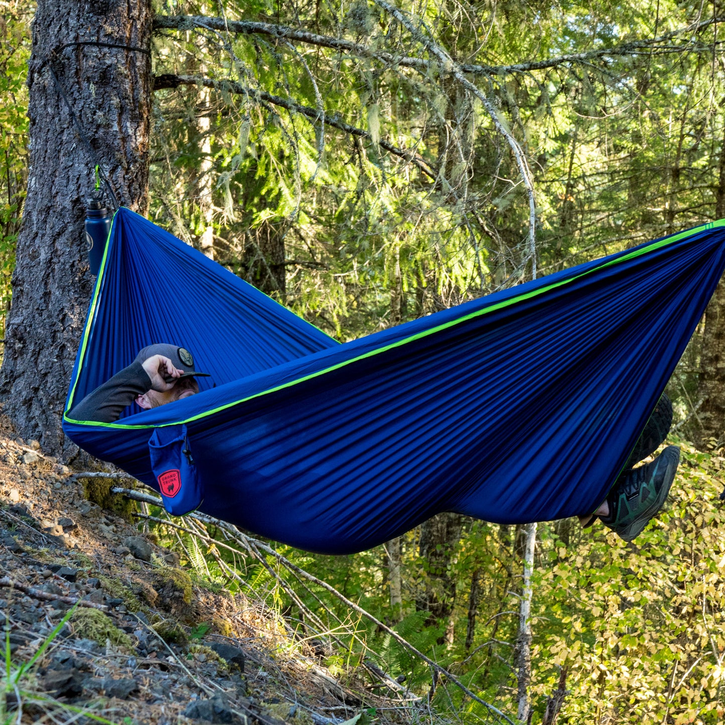 TrunkTech™ Single Hammock tt-2tone-ls-05_0b3d94fe-34eb-4400-80f9-3ca1dd5136c7